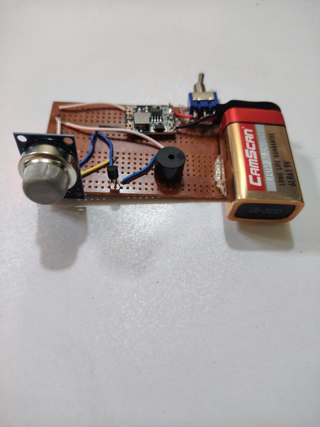 Simple home gas and smoke detector project