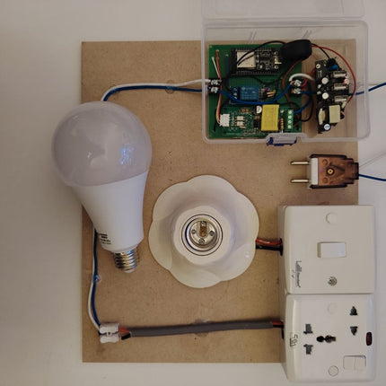 Smart Prepaid Energy Meter – ESP32 Electricity Monitor & Automated Control