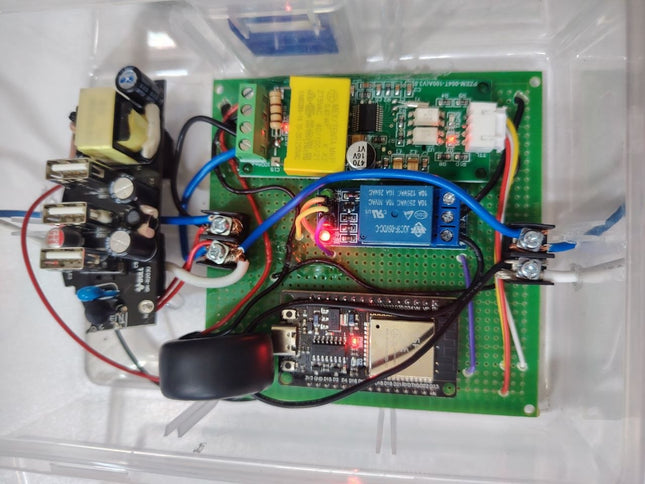 Smart Prepaid Energy Meter – ESP32 Electricity Monitor & Automated Control